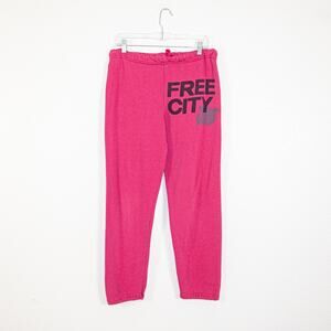FREECITY Women's Size Medium Jogger Sweatpants in pink fleece